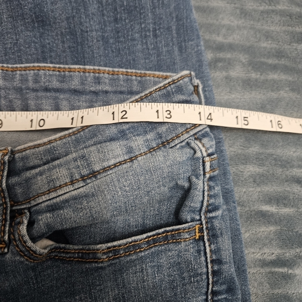 Universal Thread Mid Rise Skinny Jeans! - Picture 6 of 8